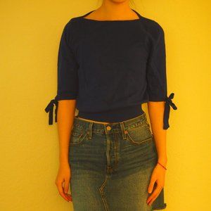 Navy Agnes B. knitwear top with bow on the sleeves